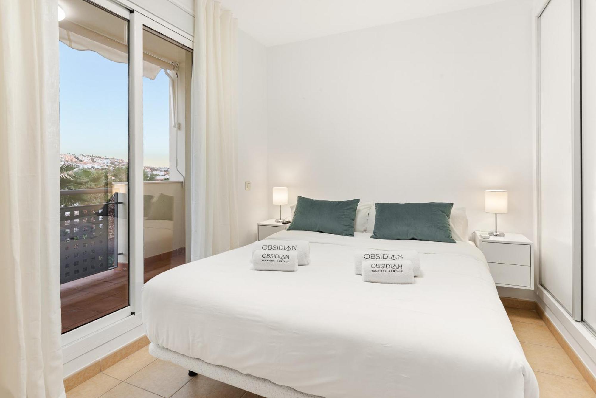 Obsidian Olivino Apartment Адехе Екстериор снимка